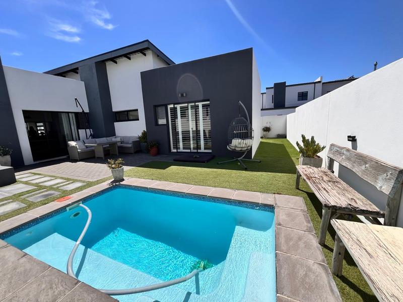 2 Bedroom Property for Sale in Sandown Western Cape